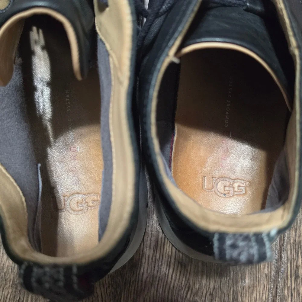UGG Freamon Chukka Boots Mens 11 Black Leather Desert Boots 1017277